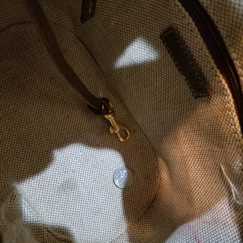 Dooney & Bourke - Picture 7 of 8